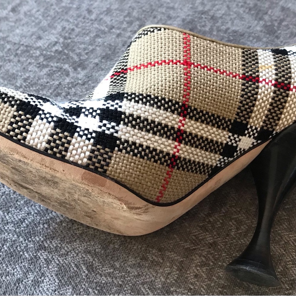 Burberry Plaid High Heel Shoes - Black, Cream, Red - Picture 4 of 7